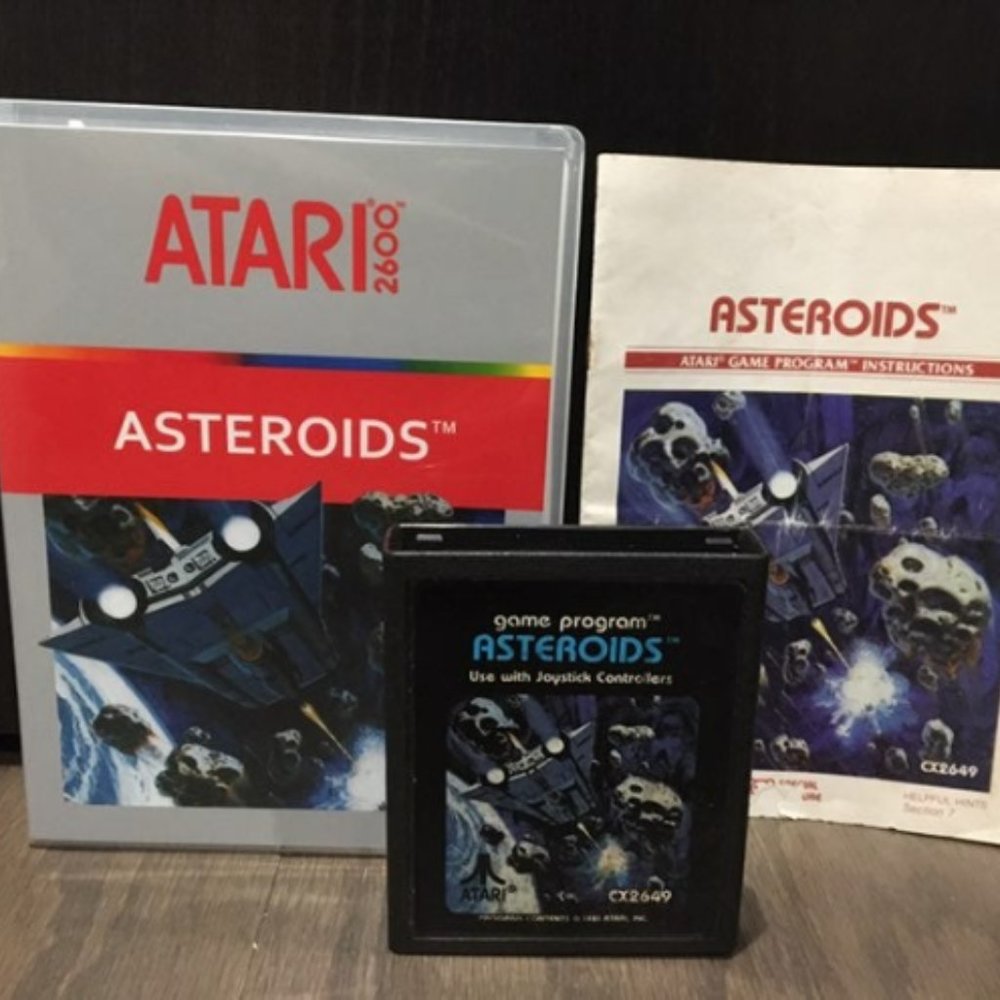 Asteroids Atari 2600 Game Cartridge w/ Original Manual & Custom Display Case